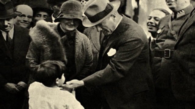 cc8b97d8596f76cf1ccd094efec30116_640x640